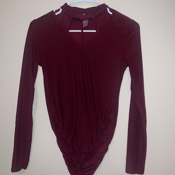 Tops - Elegant Burgundy Long Sleeve Bodysuit